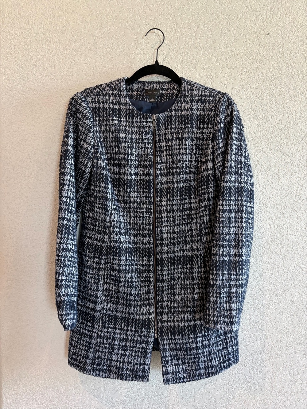 Ring of Fire Navy and White Houndstooth Zip-Front Blazer